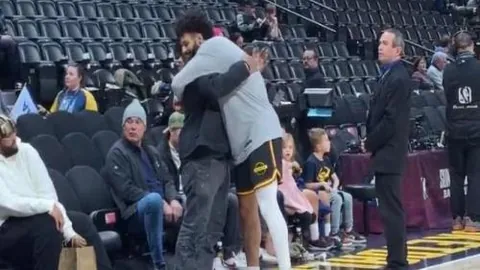 “[图]申花汉超替补发挥神勇，蓉城逆转2-1胜却无缘冠军”