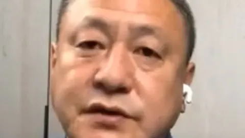 电闪雷鸣对决，谁将主导球场脉搏？雷霆主场迎战魔术，一触即发！